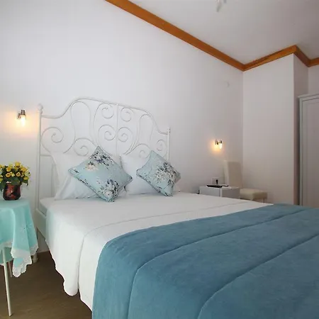 Kemerlihan Deluxe Hotel 2*